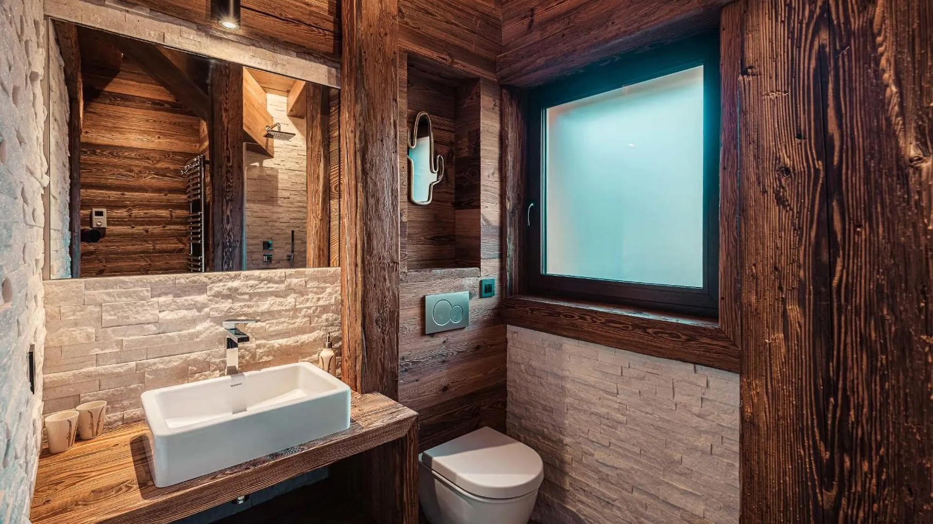 Igloo - New & Ecological Chalet In The Heart Of Combloux 0*,  France