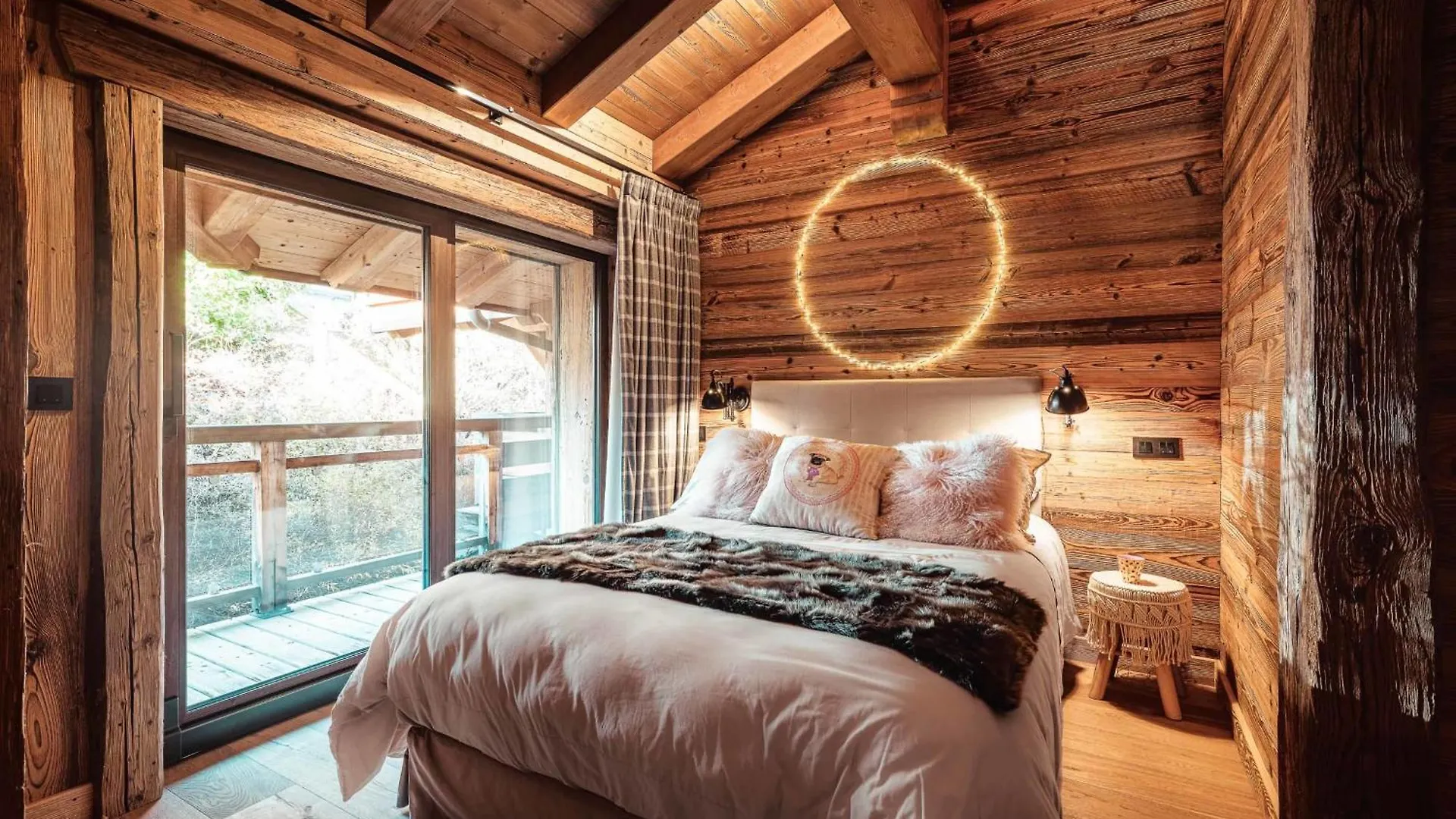 Igloo - New & Ecological Chalet In The Heart Of Combloux 0*,  France